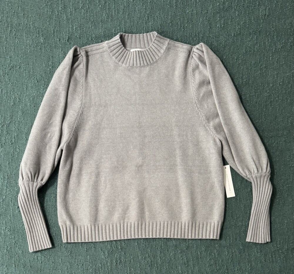 NWT Lani the Label - Women’s Knit Gray Sweater Size L